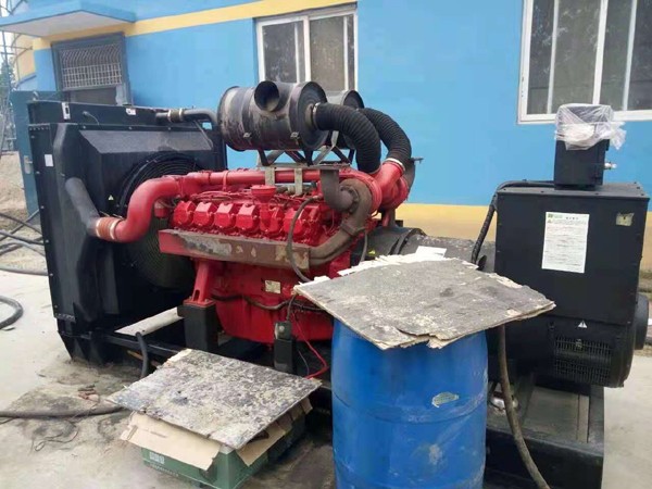 木里关于柴油发电机组水箱污垢的产生与清理