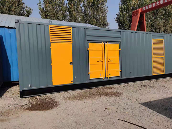 木里签订发电机出租合同时需要注意的一些重要事项：