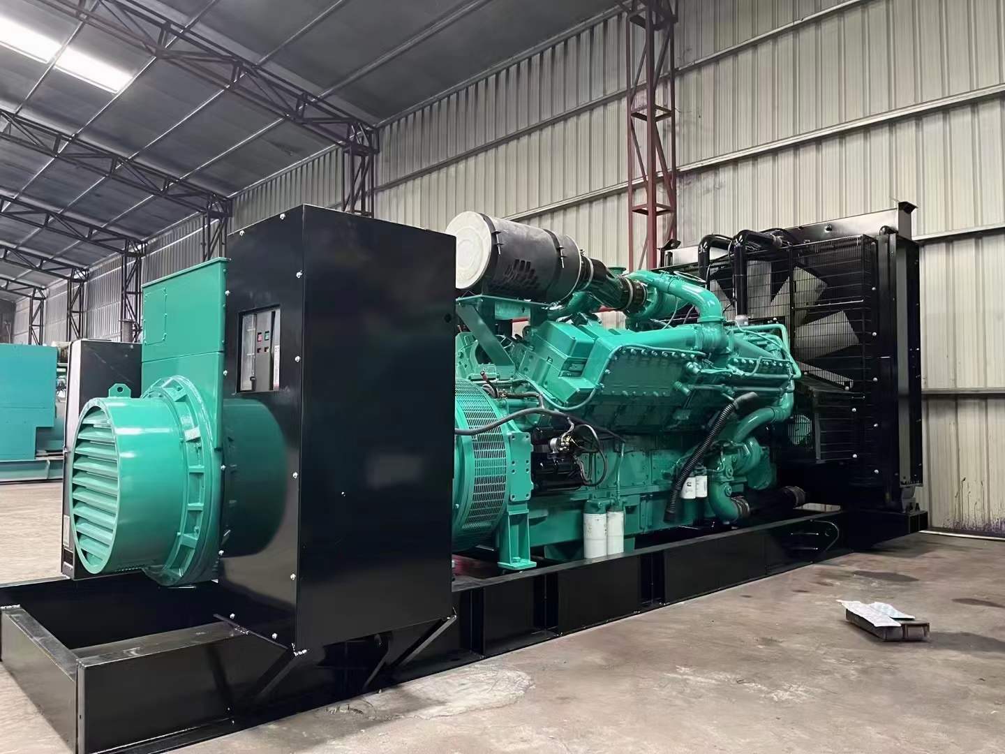 木里如何降低 800kW 柴油发电机输出电流的波动？
